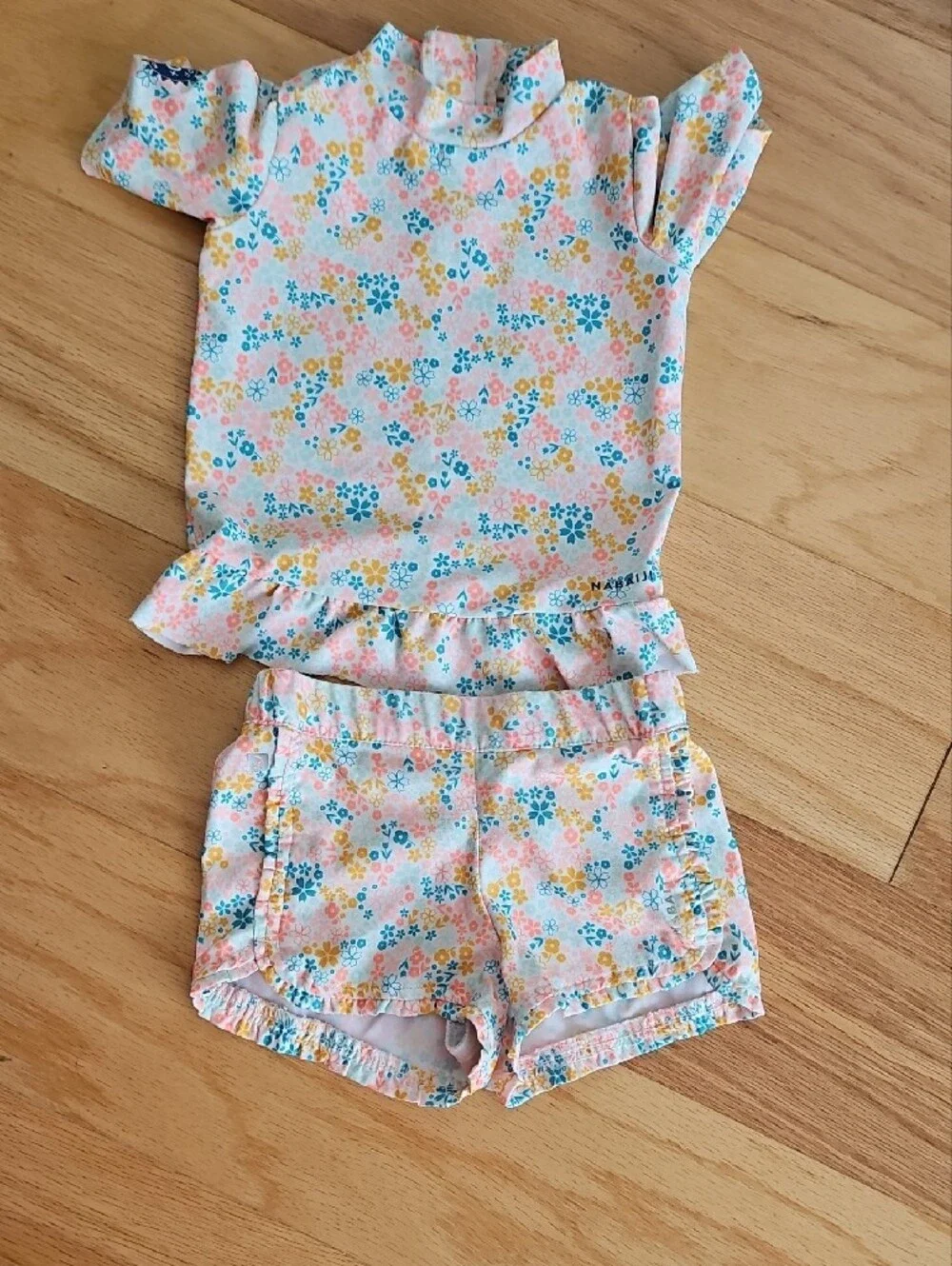 Girls Floral Rashguard And Shorts Set 2-3 Yr